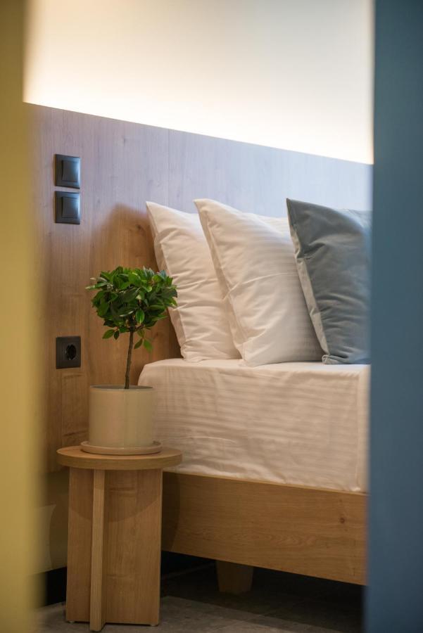 Metis Urbane Living Spaces Атина Екстериор снимка