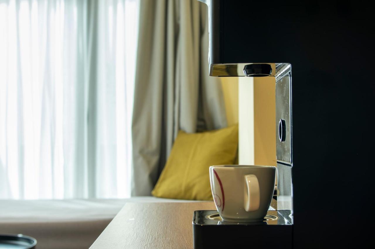 Metis Urbane Living Spaces Атина Екстериор снимка