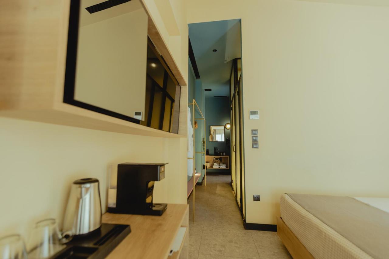 Metis Urbane Living Spaces Атина Екстериор снимка