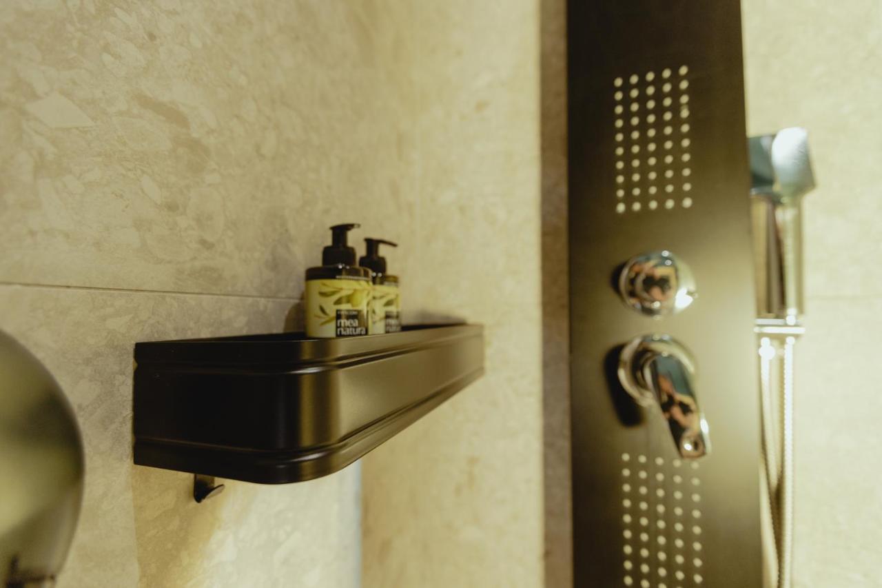 Metis Urbane Living Spaces Атина Екстериор снимка