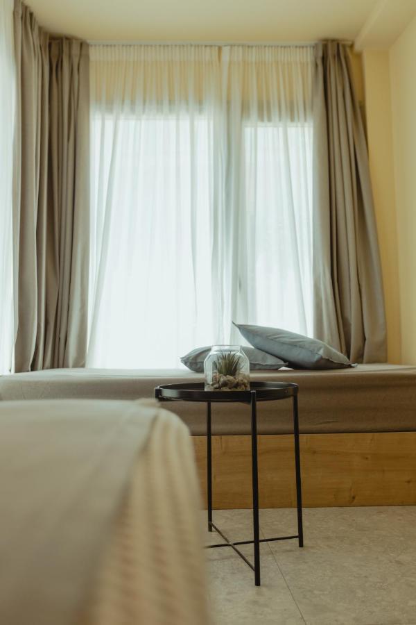 Metis Urbane Living Spaces Атина Екстериор снимка