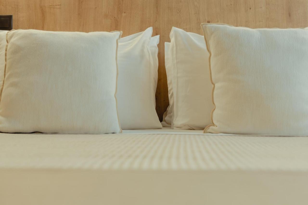 Metis Urbane Living Spaces Атина Екстериор снимка