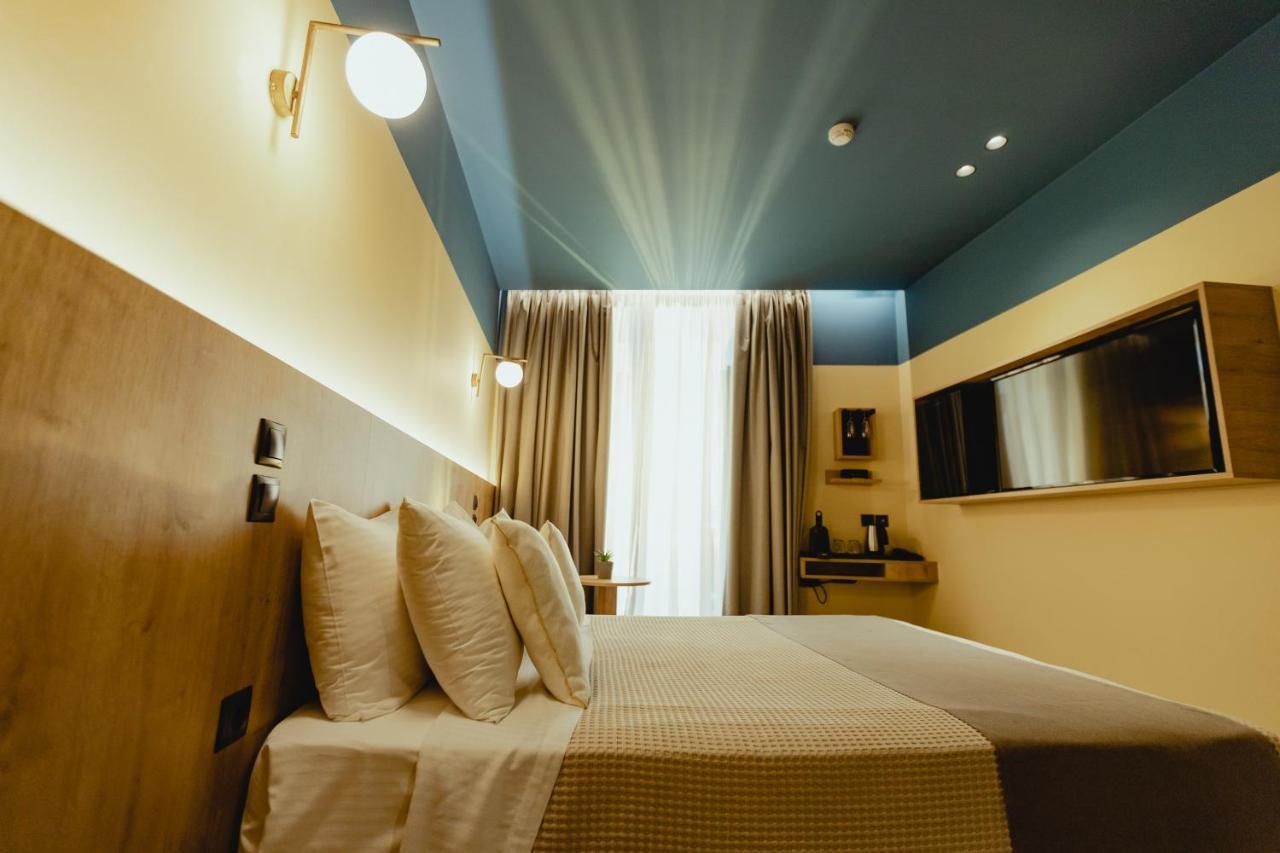 Metis Urbane Living Spaces Атина Екстериор снимка